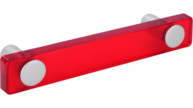 Griff Penig Kunststoff glaseffekt rot metallisiert weißaluminium - 126 mm lang  vor weißem Hintergrund