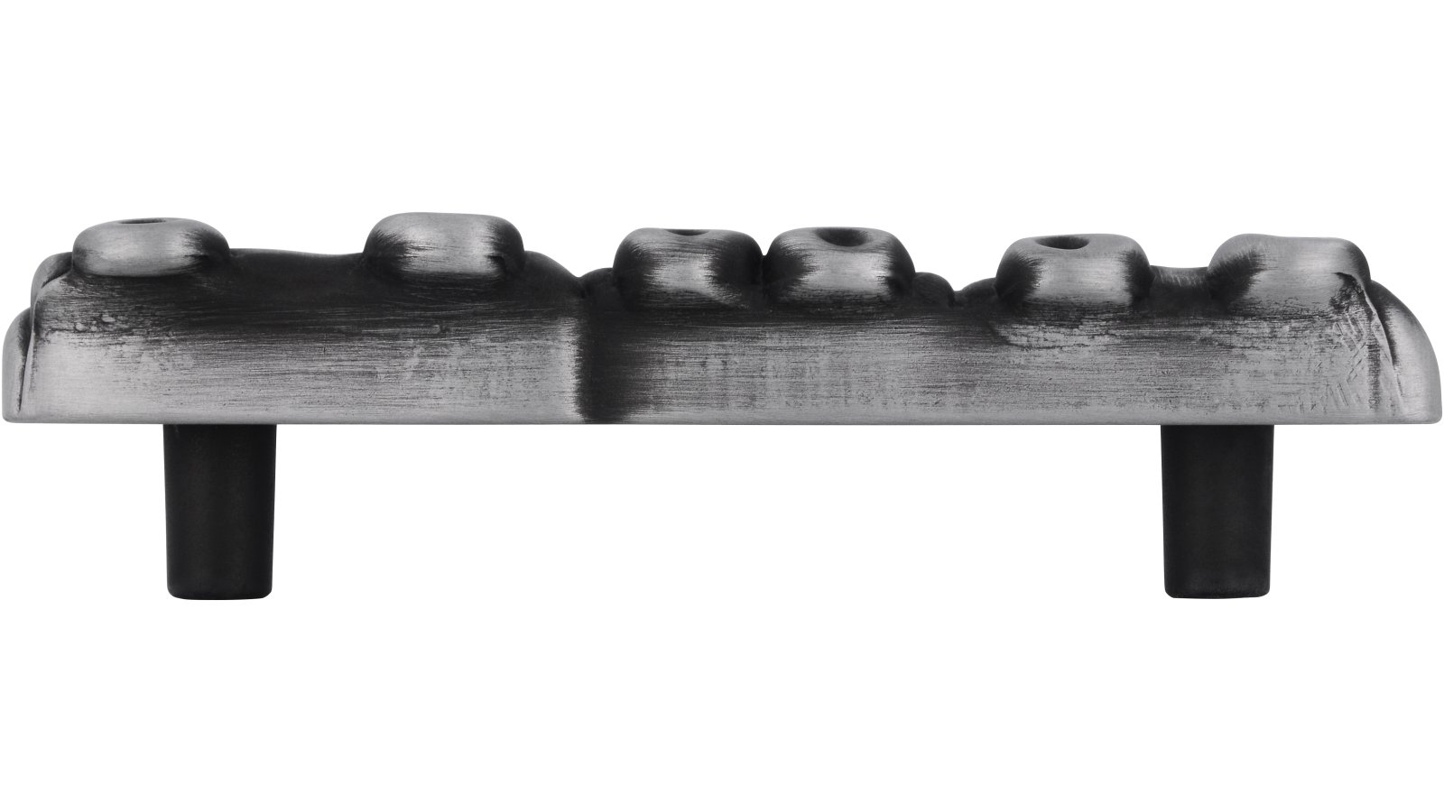 Griff Pfinstal Druckguss altzinnfarbig gebürstet - 109 mm lang  vor weißem Hintergrund