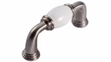 Griff Rosbach Zamak Porzellan satin weiß - 81 mm lang  vor weißem Hintergrund