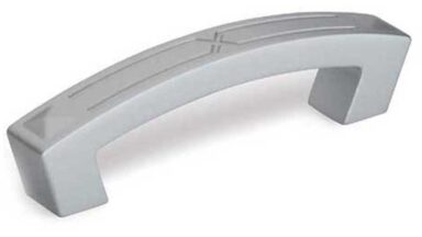 Griff Schortens Druckguss alufarbig pulverbeschichtet - 122 mm lang vor weißem Hintergrund