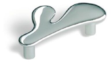 Griff Schwalbach Druckguss chrom glänzend - 87 mm lang  vor weißem Hintergrund