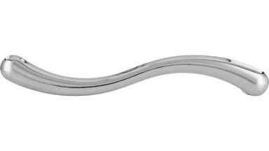 Griff Siegburg Druckguss chrom glänzend - 107 mm lang  vor weißem Hintergrund