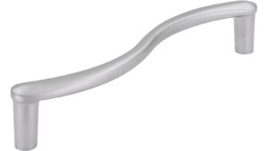 Griff Siegburg Druckguss chrom matt - 141 mm lang  vor weißem Hintergrund