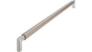 Griff Straelen Stahl - Druckguss vernickelt feingeschliffen chrom glänzend - 332 mm lang vor weißem Hintergrund