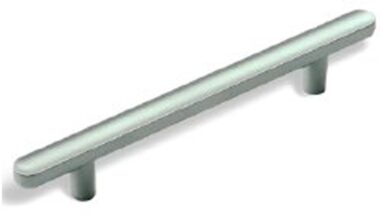 Griff Wernigerode Druckguss chrom matt - 146 mm lang  vor weißem Hintergrund