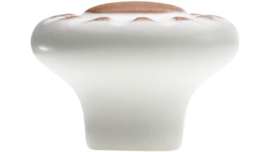 Knopf Haigerloch Terrakotta weiß-braun - 37 mm lang  vor weißem Hintergrund