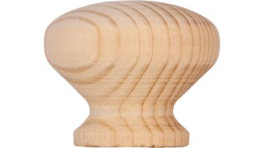Knopf Hersbruck Holz fichte roh - 30 mm lang  vor weißem Hintergrund
