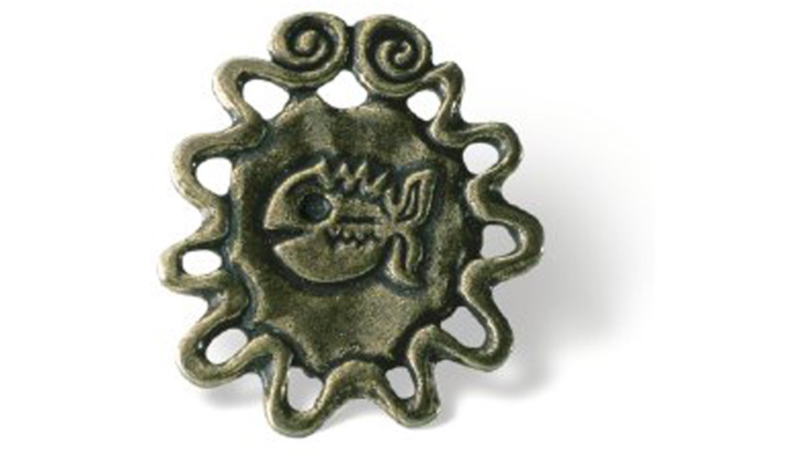 Knopf Königs-Wusterhausen Druckguss altmessingfarbig brüniert getrommelt - 50 mm lang  vor weißem Hintergrund