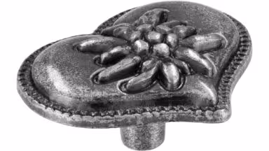 Knopf Lohmar Druckguss altsilberfarbig - 44 mm lang  vor weißem Hintergrund