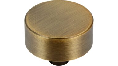 Knopf Oftersheim Aluminium messing schwarz gebürstet - 33 mm lang vor weißem Hintergrund