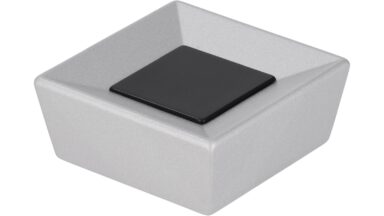 Knopf + Einlage Oschersleben Druckguss - Kunststoff alufarbig pulverbeschichtet schwarz - 39 mm lang  vor weißem Hintergrund