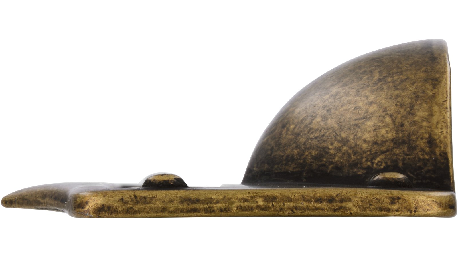 Muschel Finsterwalde Druckguss altmessingfarbig brüniert getrommelt - 83 mm lang  vor weißem Hintergrund