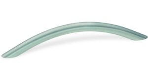 Segmentbogengriff Aichach Stahl edelstahlfinish - 290 mm lang  vor weißem Hintergrund