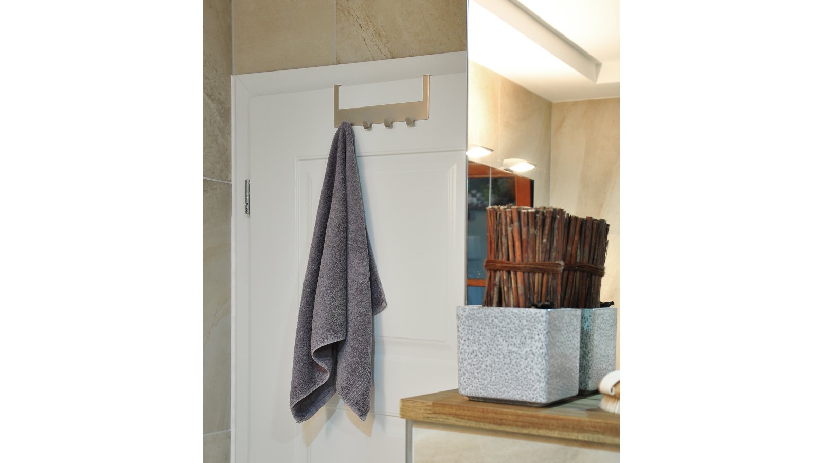 Türgarderobe Kleinmachnow Stahl matt vernickelt - 255 mm lang  vor weißem Hintergrund