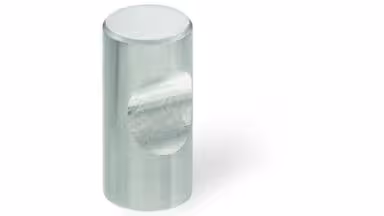 Zylinderknopf Rüdersdorf Aluminium silber eloxiert - 12 mm lang vor weißem Hintergrund