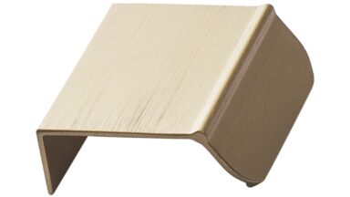 Griffleiste ACCENT Aluminium - Messing gebürstet - 50 mm lang vor weißem Hintergrund