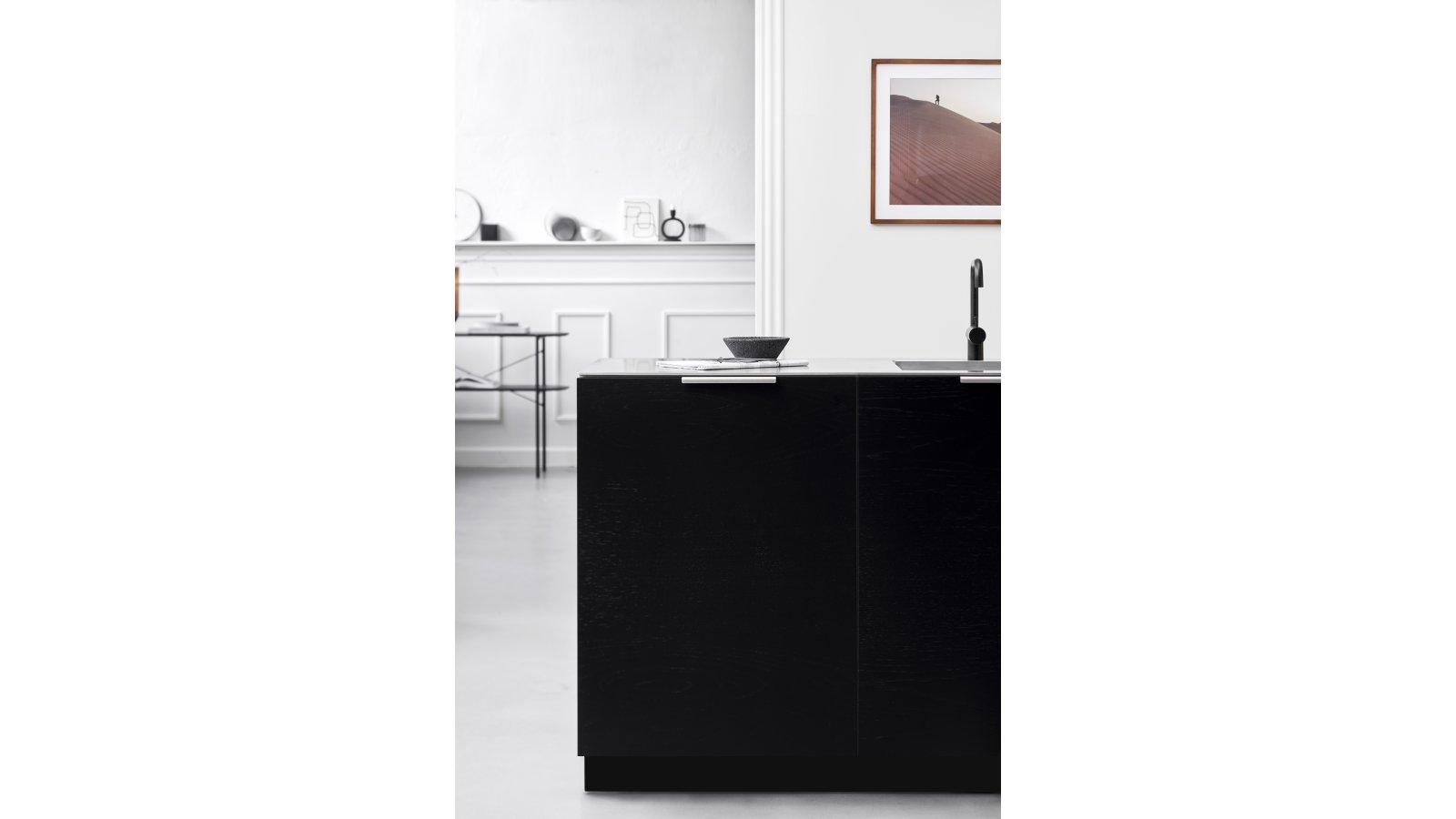 Griffleiste ARTISAN Aluminium - Edelstahloptik - 200 mm lang  vor weißem Hintergrund