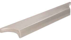 Griffleiste Colditz Druckguss vernickelt feingeschliffen - 218 mm lang vor weißem Hintergrund