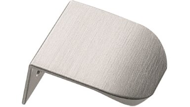 Griffleiste EDGE-ROUND Aluminium - Edelstahloptik - 40 mm lang vor weißem Hintergrund