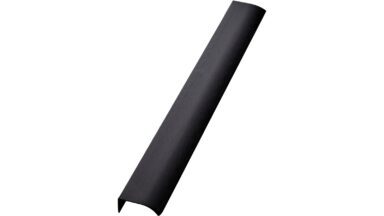 Griffleiste EDGE-Straight Aluminium - Gebürstet matt schwarz - 600 mm lang vor weißem Hintergrund