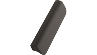 Griffleiste FALL Aluminium - Gebürstet matt schwarz - 140 mm lang vor weißem Hintergrund