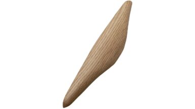 Griffleiste MANTA Holz Eiche - Lackiert - 342 mm lang vor weißem Hintergrund