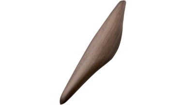 Griffleiste MANTA Holz Nussbaum - Lackiert - 342 mm lang vor weißem Hintergrund