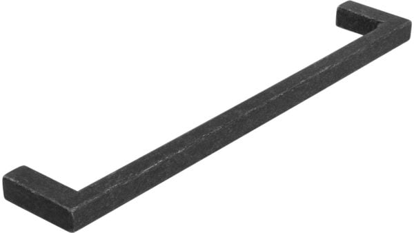 Griff Bruckmühl Druckguss eisenfarbig getrommelt matt - 168 mm lang  vor weißem Hintergrund
