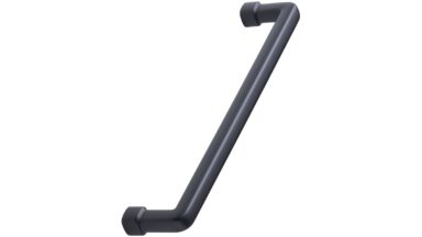 Griff EQUESTER Zink - Schwarz matt - 332 mm lang vor weißem Hintergrund