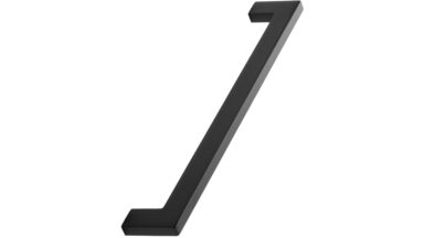 Griff FLAT Zink - Schwarz matt - 206 mm lang  vor weißem Hintergrund