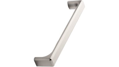 Griff FOLD Zink - Edelstahloptik - 170 mm lang vor weißem Hintergrund