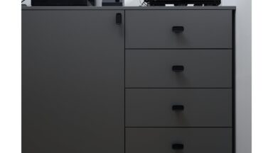 Griff INK Gusseisen - Schwarz - 64 mm lang  vor weißem Hintergrund