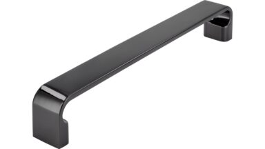 Griff Lauenburg Druckguss Schwarz chrom - 168 mm lang  vor weißem Hintergrund