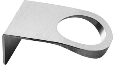 Griff PUNCH Aluminium - Edelstahloptik - 31 mm lang vor weißem Hintergrund