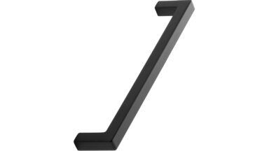 Griff SQUARE-10 Zink - Schwarz matt - 458 mm lang vor weißem Hintergrund