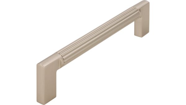 Griff Stripes Aluminium/Druckguss edelstahleffekt edelstahleffekt - 142 mm lang  vor weißem Hintergrund