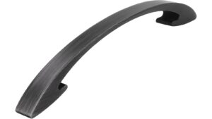 Griff Wickede Druckguss eisenfarbig gebürstet matt - 189 mm lang vor weißem Hintergrund