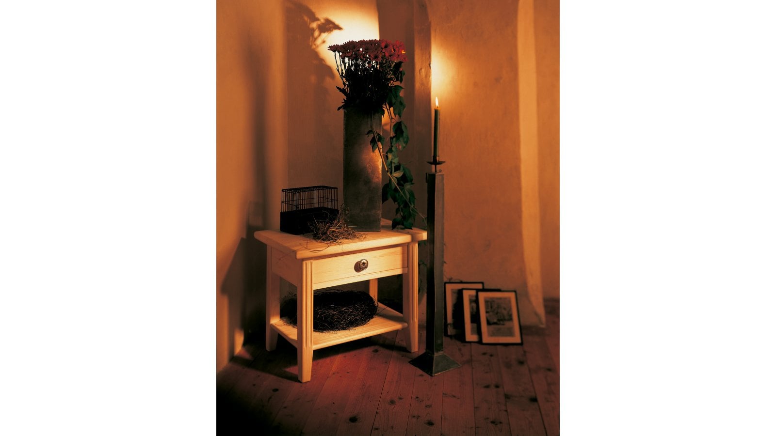 Knopf Ennepetal Druckguss altmessingfarbig brüniert getrommelt - 44 mm lang  vor weißem Hintergrund