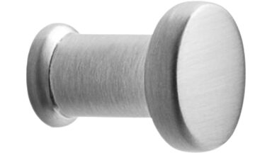 Knopf GATE2 Zink - Edelstahloptik - 18 mm lang vor weißem Hintergrund