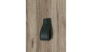 Knopf Nußloch Druckguss schwarz Leder - 74 mm lang  vor weißem Hintergrund