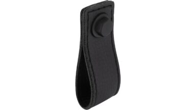 Knopf Nußloch Druckguss schwarz Leder - 74 mm lang  vor weißem Hintergrund