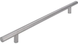 Stangengriff Gnarrenburg Edelstahl fein geschliffen - 304 mm lang  vor weißem Hintergrund