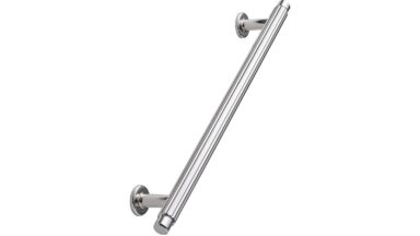Stangengriff VILLA Zink - Glanz Nickel - 242 mm lang  vor weißem Hintergrund