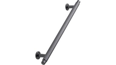 Stangengriff VILLA Zink - Schwarz Nickel - 242 mm lang  vor weißem Hintergrund