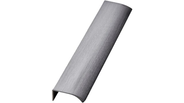 Griffleiste EDGE-Straight Aluminium - Anthrazit gebürstet - 100 mm lang vor weißem Hintergrund