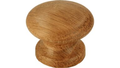 Knopf Rudersberg Holz eiche natur lackiert - 35 mm lang vor weißem Hintergrund