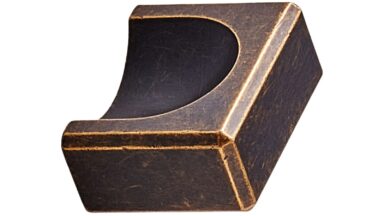 Griff FOLD Zink - Braun antik - 40 mm lang vor weißem Hintergrund