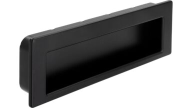 Griff Worpswede Stahl schwarz matt pulverbeschichtet - 146 mm lang vor weißem Hintergrund