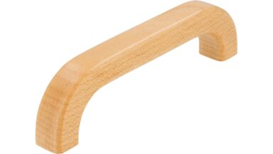 Griff Markdorf Holz ahorn natur lackiert - 107 mm lang vor weißem Hintergrund