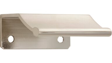 Griffleiste Gilching Aluminium vernickelt feingeschliffen - 45 mm lang vor weißem Hintergrund